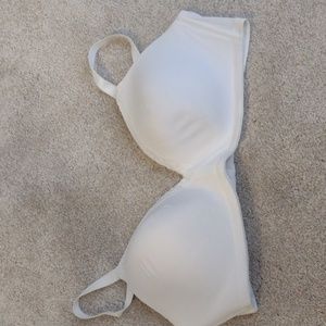 Ellen Tracy white bra 38B